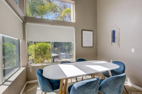 136 Valero Cir, Calabasas CA  91377-5551 exterior