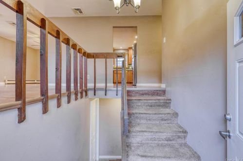 686 Pocatello Rd, Middletown NY  10940-6666 exterior