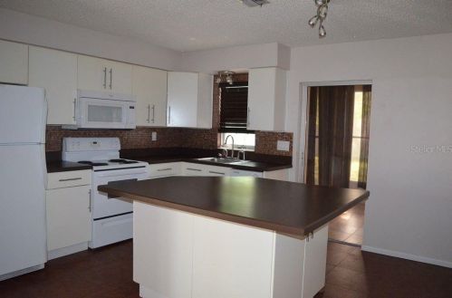 4436 Sawgrass Blvd, New Port Richey, FL 34653-6528