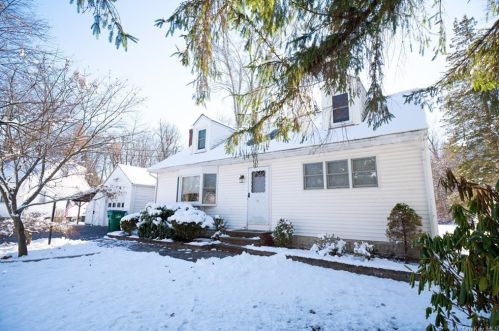 62 Alda Dr, Poughkeepsie, NY 12603-5220