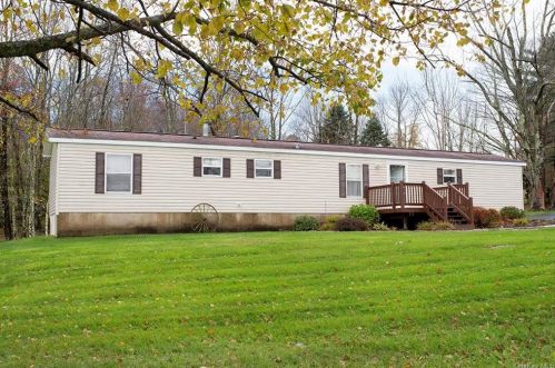 124 Schoolhouse Rd, Monticello, NY 12701-4831