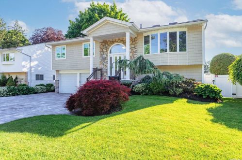 1010 Oakfield Ave, North Bellmore, NY 11710-2058