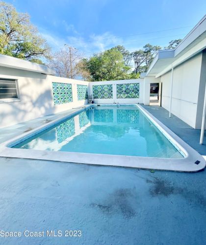 226 Alhambra St, Titusville, FL 32780-5040