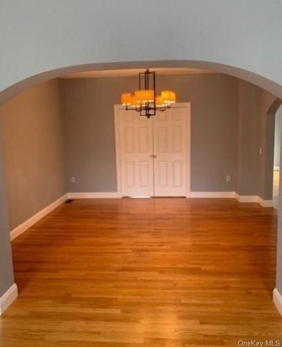 22 Hudson Cir, Marlborough NY  12542-6187 exterior