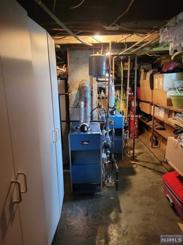 166 Carbon St, Paterson NJ 07522-1209 exterior