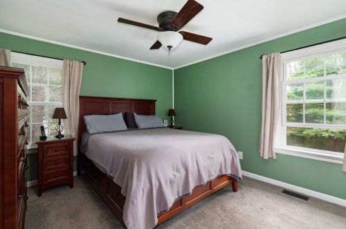 545 Quaker Ln, Hyde Park NY  12538-3011 exterior