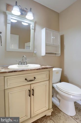 70 Acomo Dr, Siddonsburg PA  17019-9782 exterior