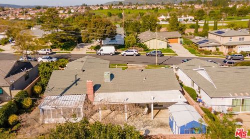 840 Moffatt Cir, Simi Valley CA  93065-5633 exterior