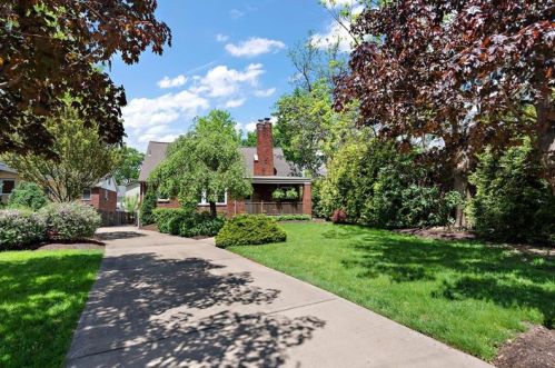 619 Mulberry St, Sewickley, PA 15143-1735