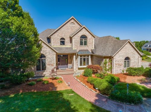 4411 Oakwood Rd, Springfield, OH 45502-8171