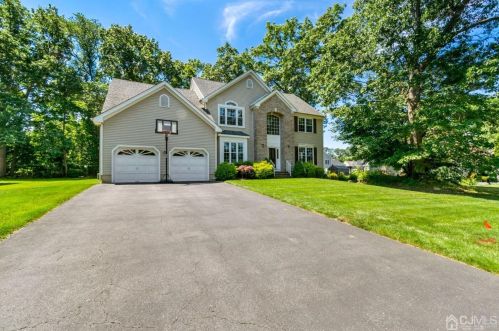 12 Brookhill Rd, East Brunswick, NJ 08816-2908