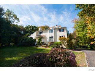 469 Isinglass Rd, Huntington, CT 06484-5772