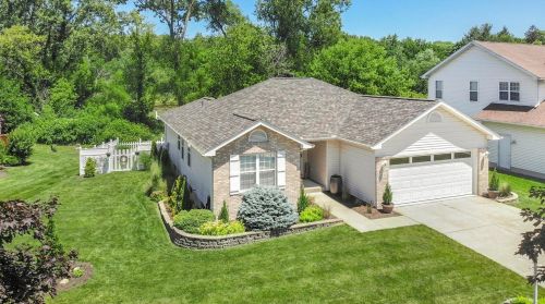 2556 High Sierra Dr, Valpo, IN 46385-5384