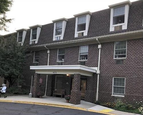 401 New Brunswick Ave, East Brunswick NJ  08816-5108 exterior