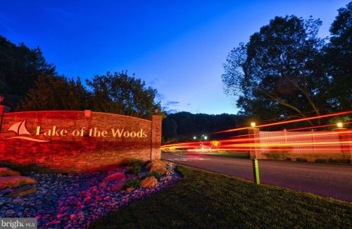 120 Hillside Dr, Locust Grove VA 22508-5233 exterior