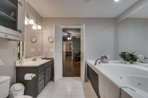 1511 Walnut Grv Rd, Midlothian TX  76065-4749 exterior