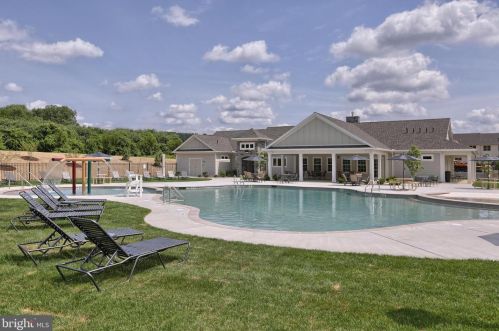 1838 Vista Dr, Navy Sup Dpt PA  17055-7040 exterior