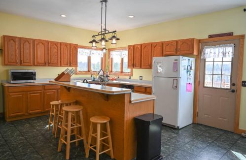 3722 10th Ct, Wisconsin Dells, WI 53965-8811