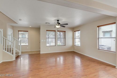 5815 Grove Ave, Mesa, AZ 85206-5537