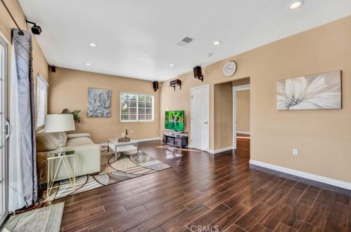 2106 Porter Ave, Fullerton, CA 92833-3652