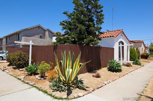 3204 Madison Ave, San Diego CA  92116-4448 exterior