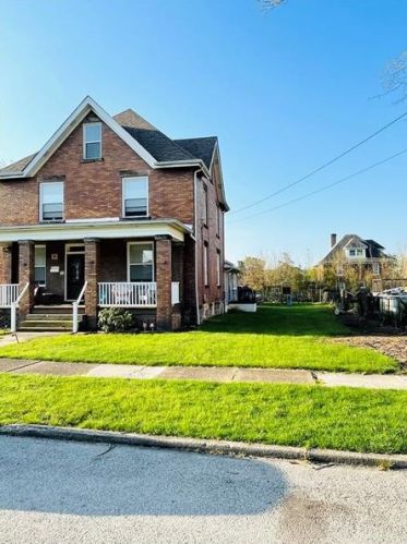 305 Patterson Ave, South Connellsville, PA 15425-4539