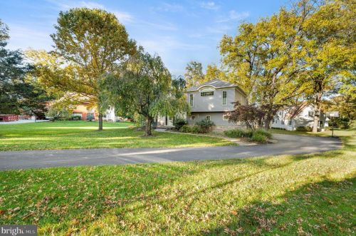 1701 Justin Ln, Paoli, PA 19301-1022