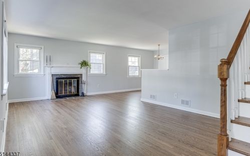 71 Willoughby Rd, Fanwood, NJ 07023-1244