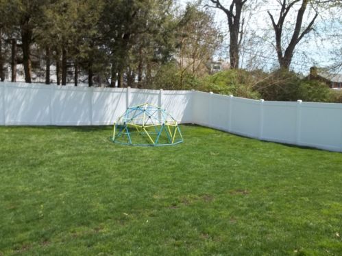 1812 Park Circle Dr, Glenshaw PA  15116-2137 exterior