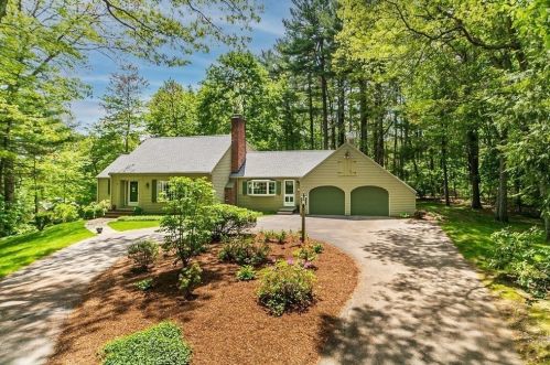 200 Charles River St, Needham, MA 02492-1445