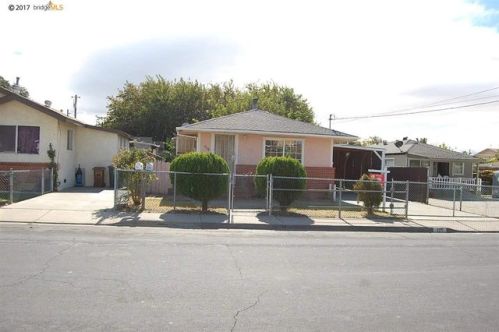 225 Home St, Oakley, CA 94561-5727