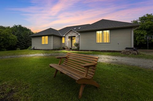 24524 Malchine Rd, Waterford, WI 53185-3259