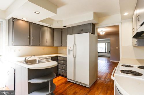 2958 Lincoln St, Camp Hill PA  17011-2832 exterior