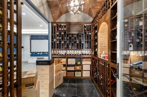 655 Hillcrest Ave, La Canada CA  91011-4040 exterior