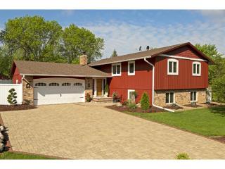 4625 Deerwood Ln, Minneapolis, MN 55442-2492