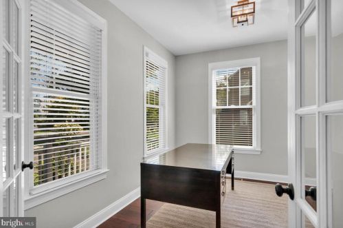 320 End Ave, Tavistock NJ  08033-2622 exterior
