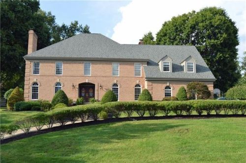 95 Alexander Dr, Canonsburg, PA 15317-2689