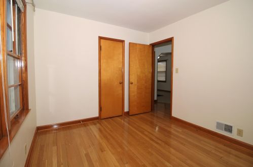 2128 58, Milwaukee WI 53219-1540 exterior