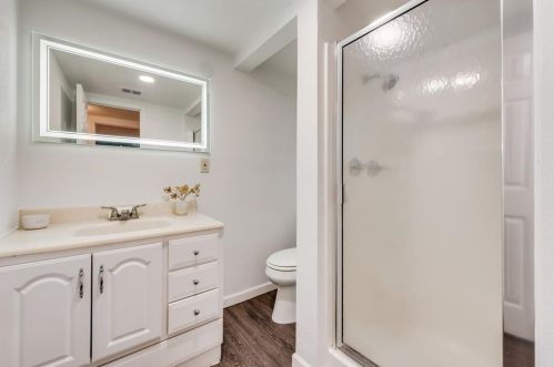 2417 Shropshire St, Fort Worth TX 76105-5238 exterior