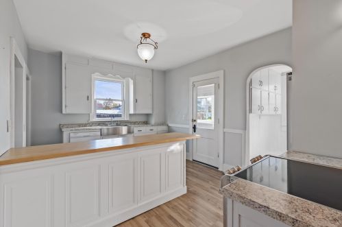 1027 Church St, Marion OH  43302-4408 exterior