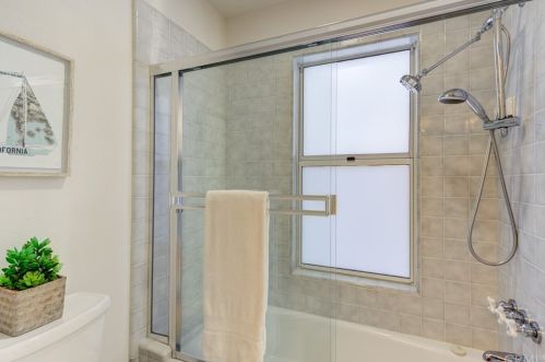 462 Mercedes Ln, Pismo Beach CA  93420-2658 exterior
