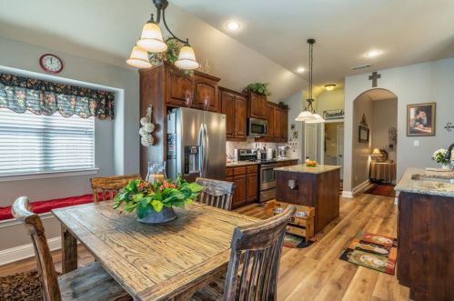 6905 Gamecock Dr, Greenville TX  75402-7720 exterior