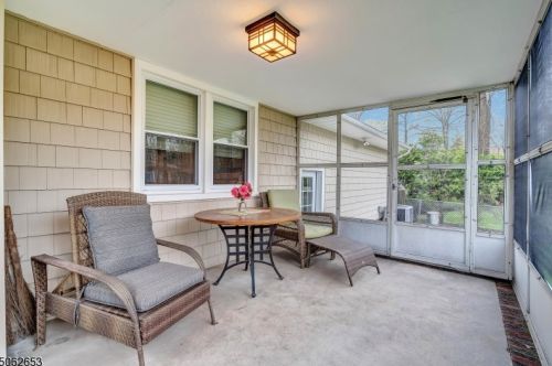 110 Glenwood Rd, Cranford NJ  07016-1920 exterior