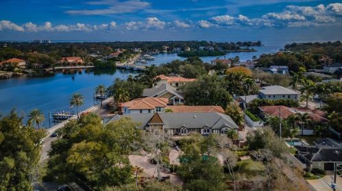 2186 Coffee Pot Blvd, Saint Petersburg, FL 33704-4650
