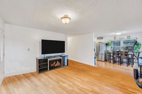 1246 Ferndale Blvd, Central Islip NY  11722-3942 exterior