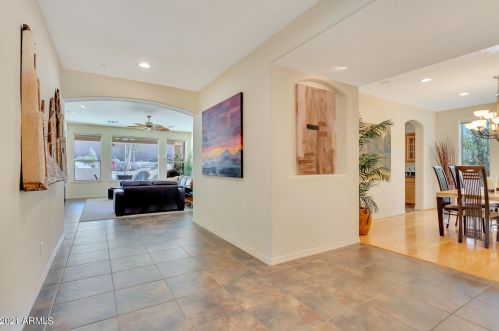 35313 26th Ave, Phoenix, AZ 85086-6652