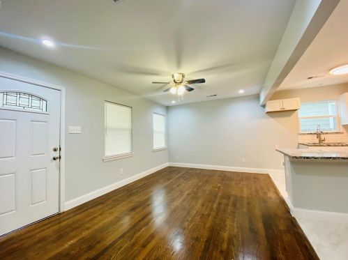 2931 Aster St, Dallas, TX 75211-5629