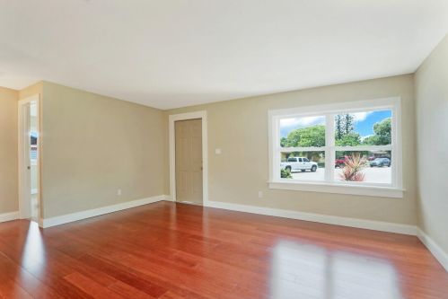 107 Tropic Ct, Fort Pierce FL  34946-1257 exterior