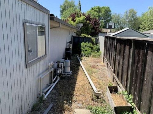 909 Tehama Dr, Lodi CA  95242-9553 exterior