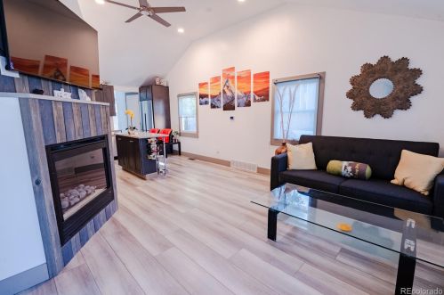 3143 Logan St, Englewood CO 80113-6843 exterior